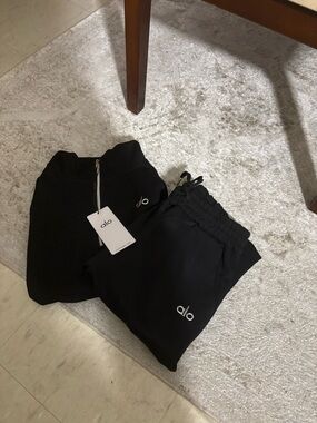 Alo  Black Jogger Set - Black
